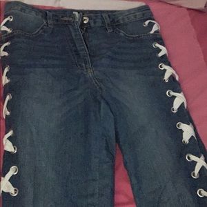 Medium wash denim jeans❤️